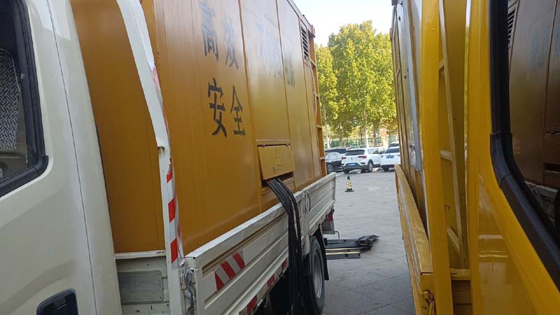 崇仁如何判断柴油发电机组和UPS电源的切换时间是否符合要求？