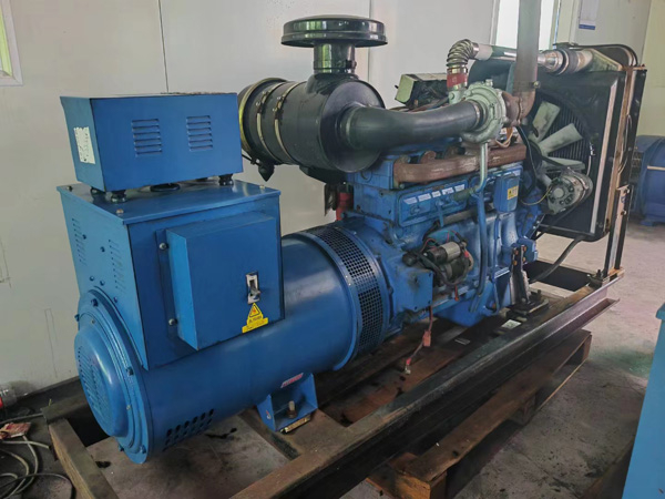 崇仁100kW柴油发电机组使用多级机油有哪些优缺点？